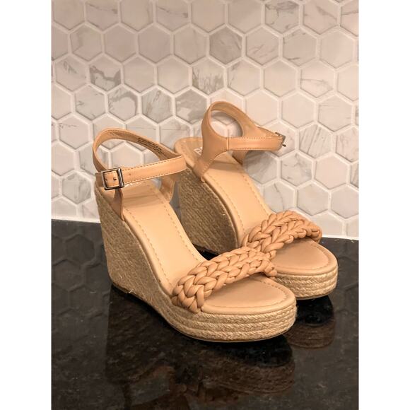 BP Natural Goldie Braided
Wedge Sandal size 8.5 - Picture 1 of 5